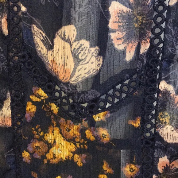 Long Sleeve Blouse - Picture 4 of 5